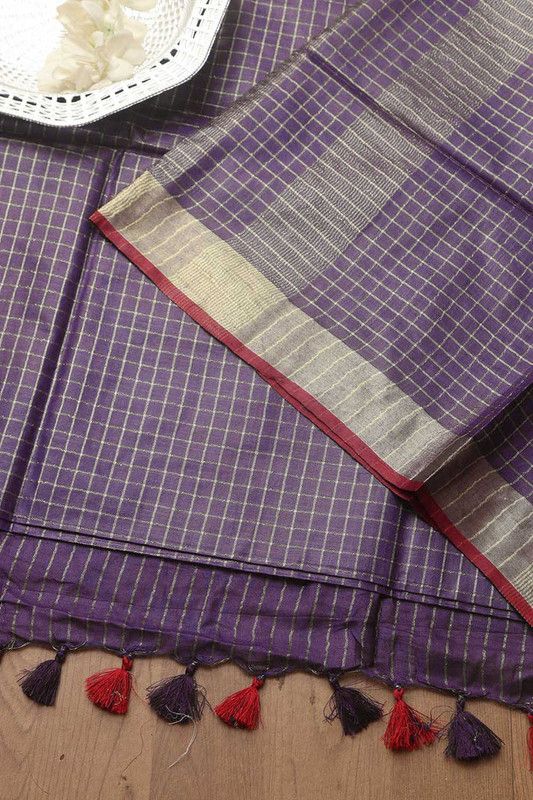 Linen Cotton Blend Handloom Check Saree with Gold Zari Border - View 6