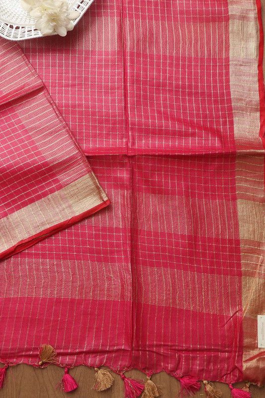 Bhagalpuri Linen Cotton Blend Check Saree with Contrast Blouse Piece - View 4