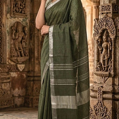 Handwoven Linen Blend Saree With Running Blouse Piece(Mehendi Green) - View 2