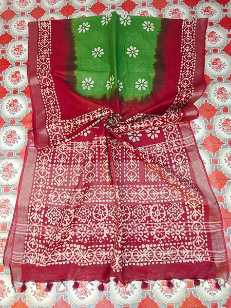 Linen Cotton Blend Handloom Tie-Dye Batik Print Saree with Blouse Piece (SLBR_Lawn_Green & Lawaiie_Maroon) - View 4