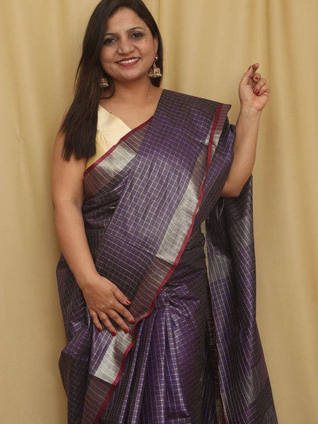 Linen Cotton Blend Handloom Check Saree with Gold Zari Border - View 5