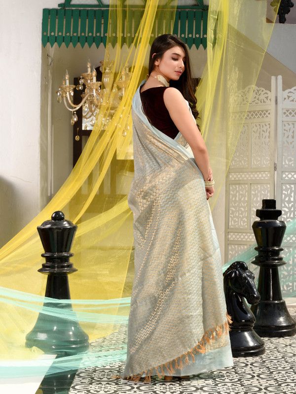 Designer Bhagalpuri Handloom Weaving Motif Saree (Silver_Grey) - View 3