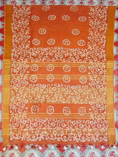 Linen Cotton Blend Handloom Batik Print Saree (GLBR_Gold-Dusty_Orange) - View 3