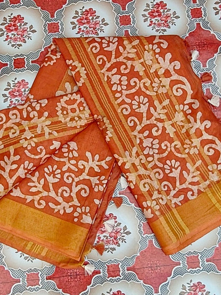 Linen Cotton Blend Handloom Batik Print Saree (GLBR_Gold-Dusty_Orange) - View 5