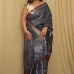 Women's Handloom Linen Cotton Blend Bhagalpuri Check Saree with Contrast Blouse Piece - View 2